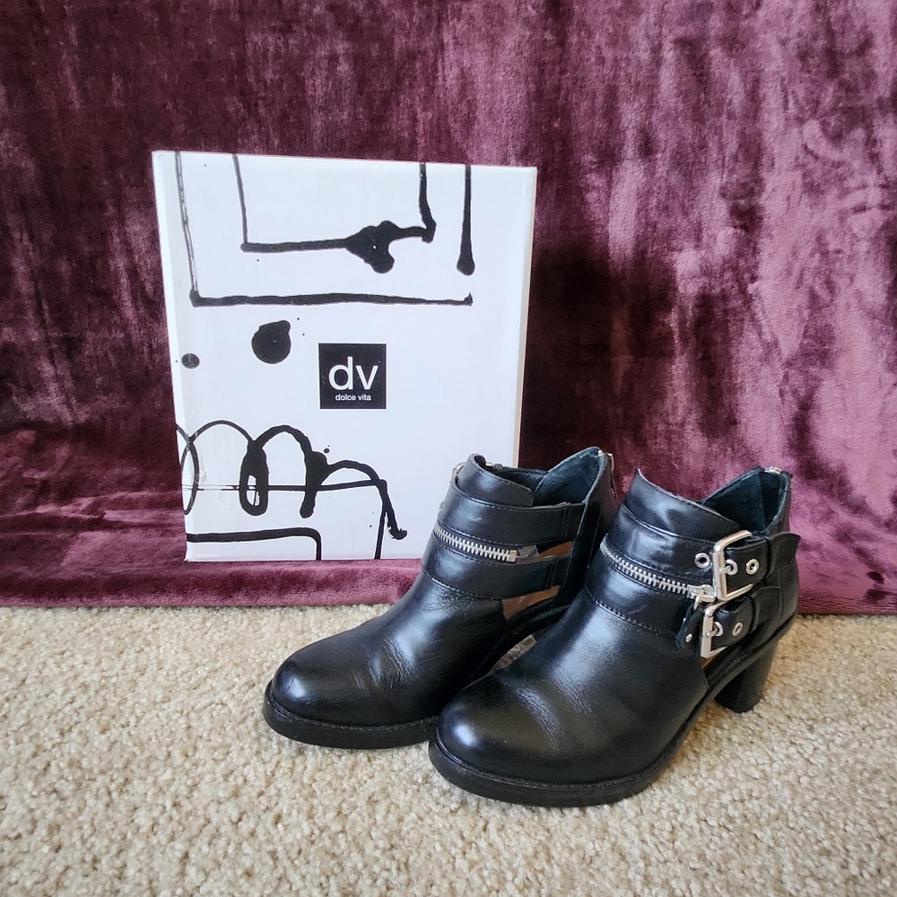 DV Dolce Vita Clark Cut-Out Bootie Size 6.5